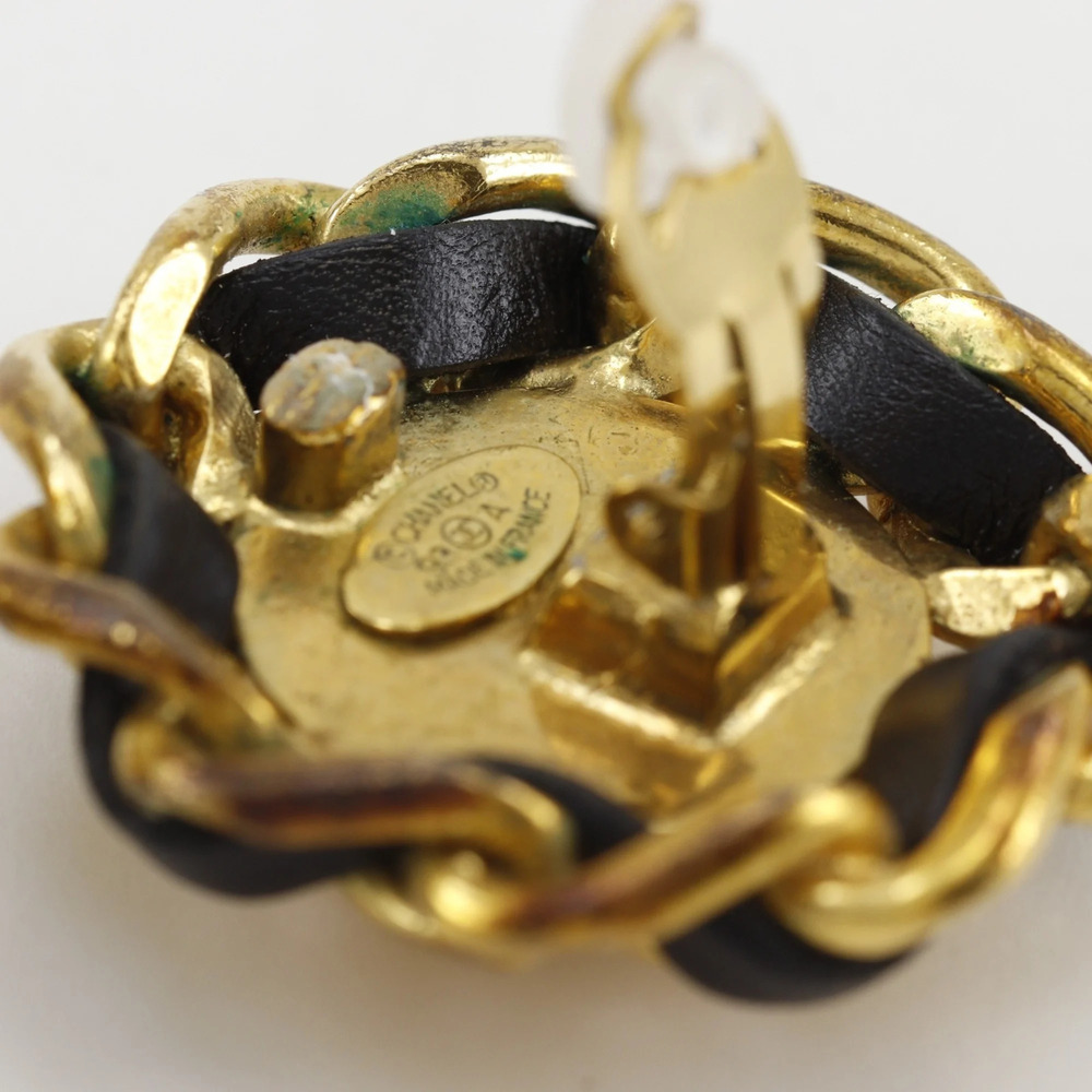 CHANEL Vintage Black Leather Logo Earrings - Picture 5 of 13